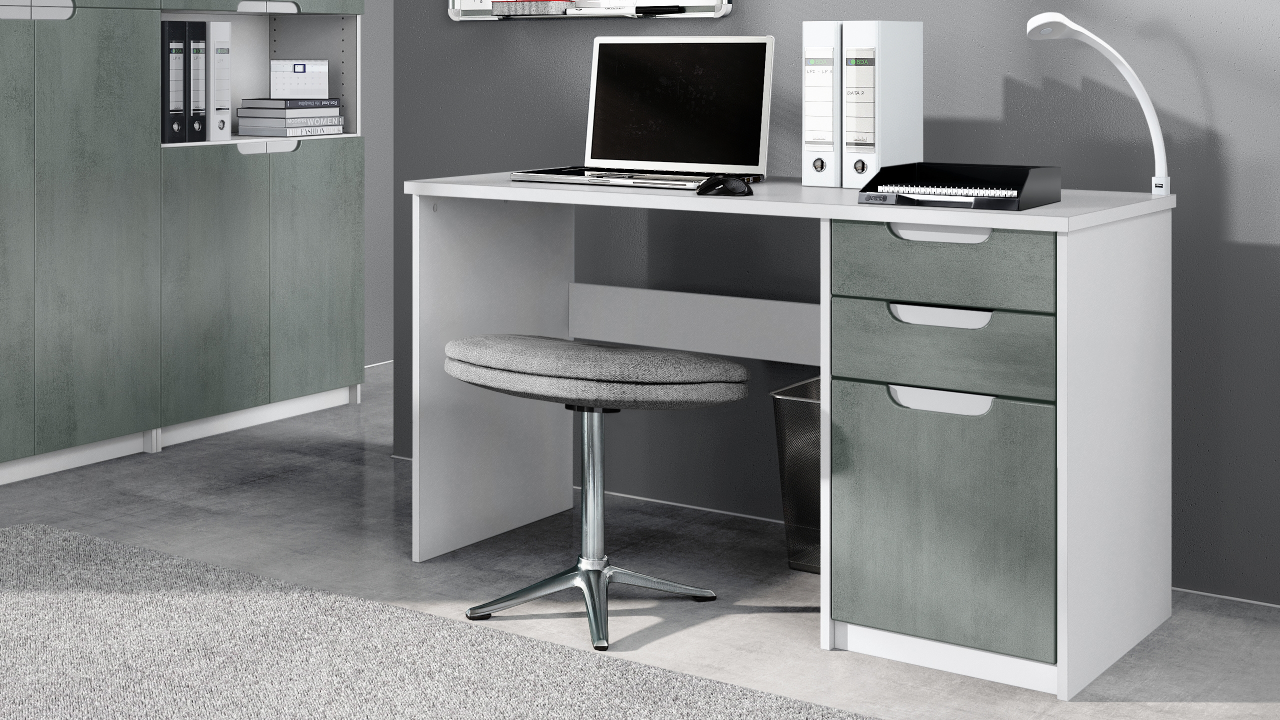 Schreibtisch Logan mit 2 Schubladen und 1 Tür Weiß matt/Beton dunkel Optik (129 x 76 x 60 cm)