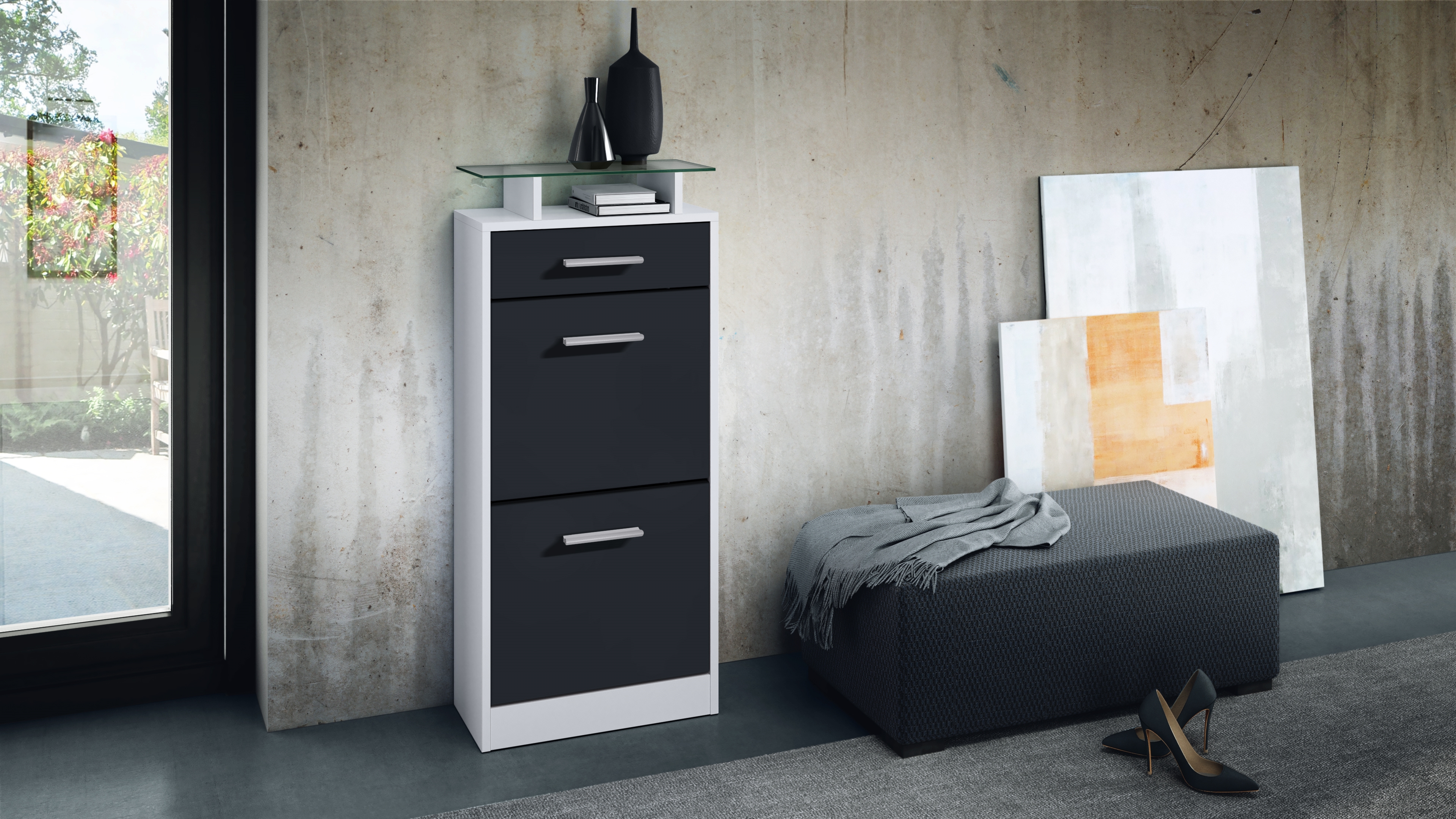 Schuhschrank Loret V2 mit 2 Klappen, 1 Schublade und Glasablage Weiß matt/Schwarz matt (46 x 104 x 23 cm)